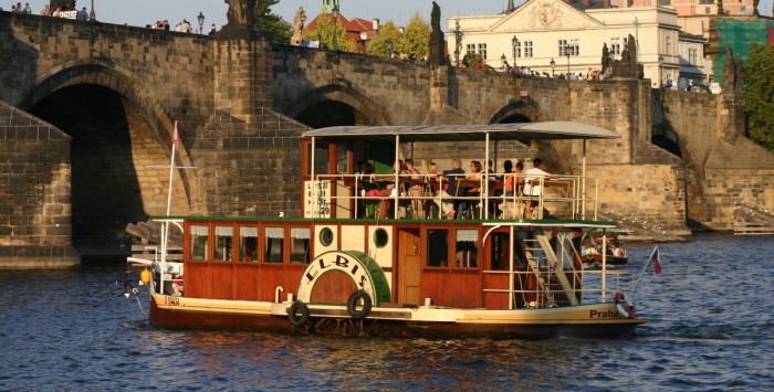 Kampa island - One-hour cruise on the Vltava River