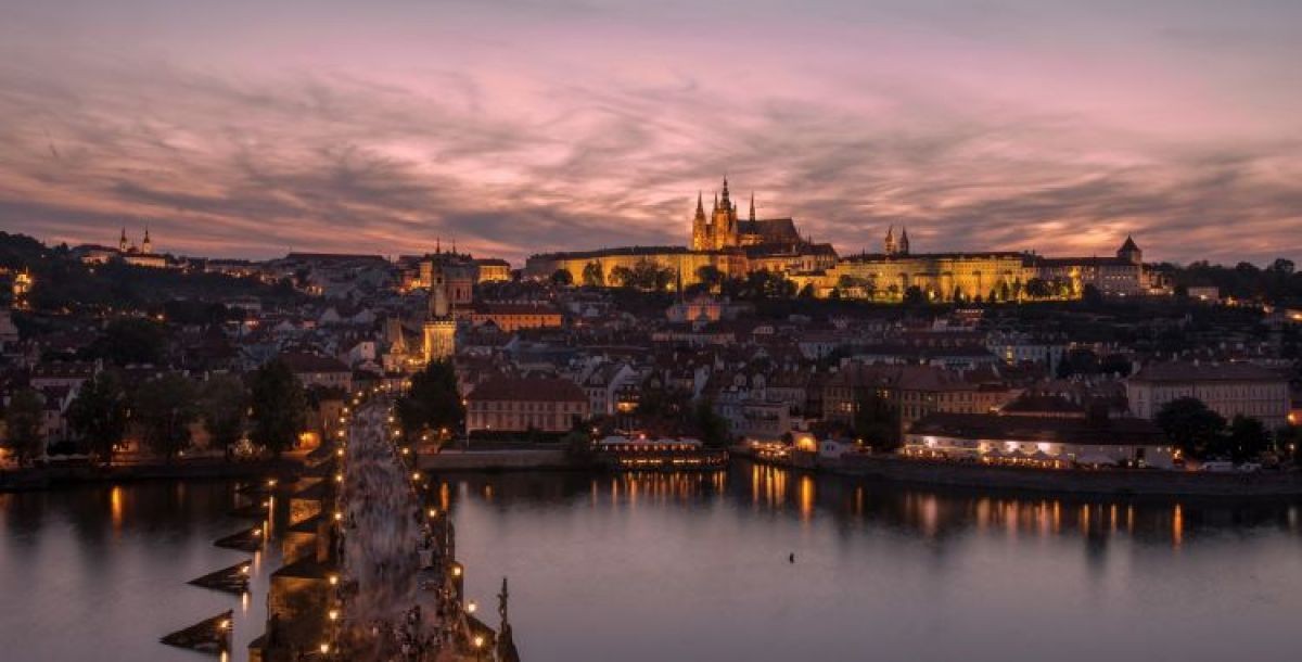 One hour sightseeing evening  cruise at 6:30 p.m. until October 31, 2025