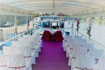 Wedding on boat