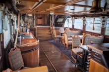 Boat Gladius - interior