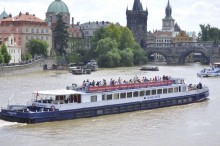 Classic River - Charles bridge