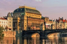 You can enjoy a view of the famous sights