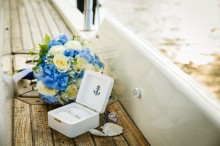 Svatební prstýnky na lodi